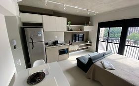 67 New Studio In Great Location! Fast Wi-Fi, Balcony